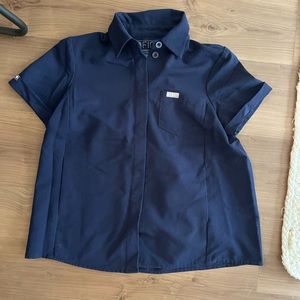 Figs nala scrub top, full button up with collar. Size xxs